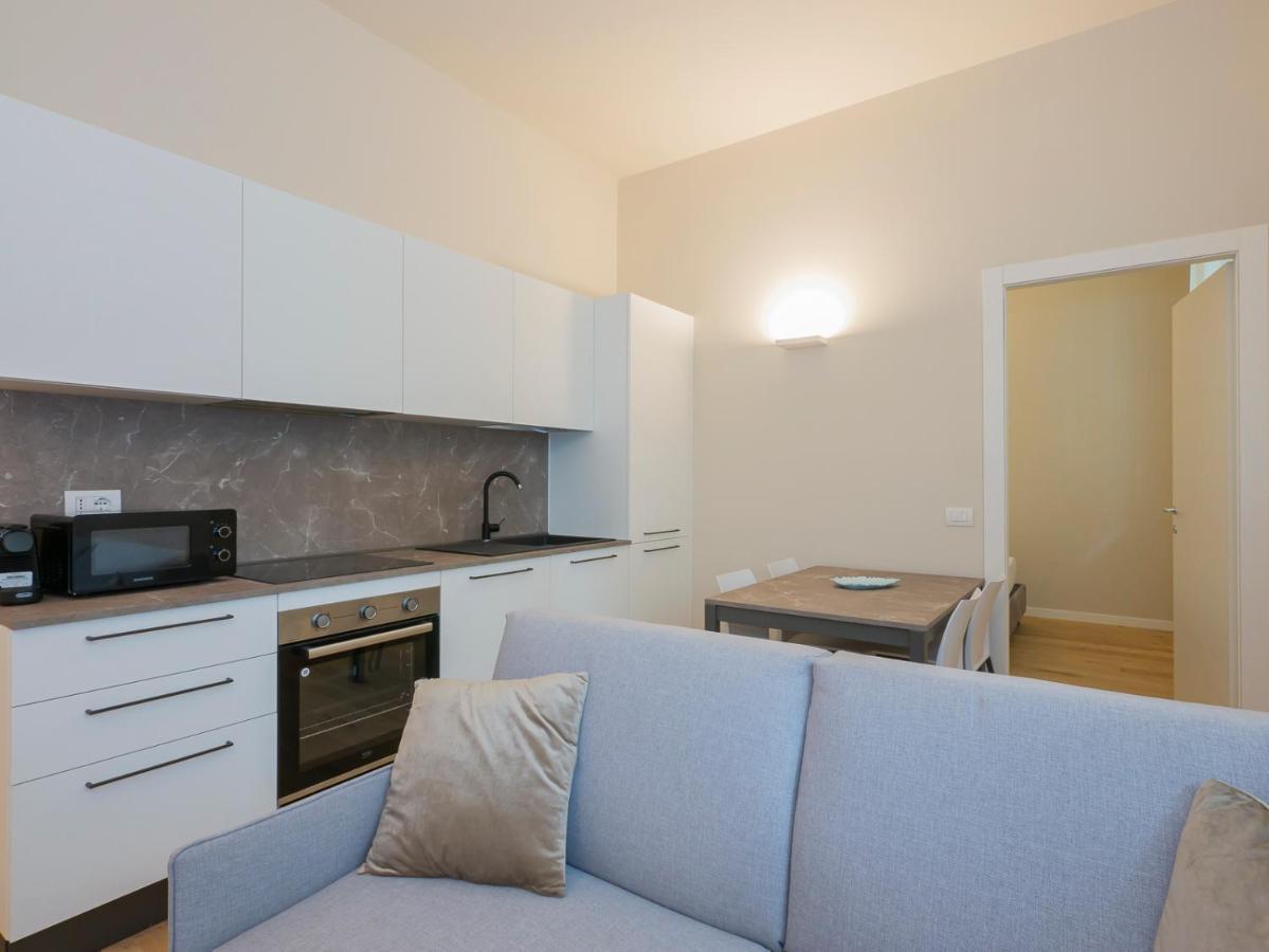 I Host Apartment - Ranzoni 1 Milan Exterior photo